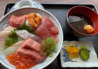 海鮮丼